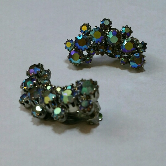 Vintage Weiss half-moon AB clip on earrings - Picture 3 of 6